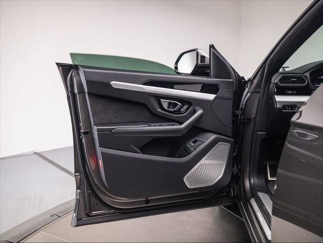 Used 2021 Lamborghini Urus image 27