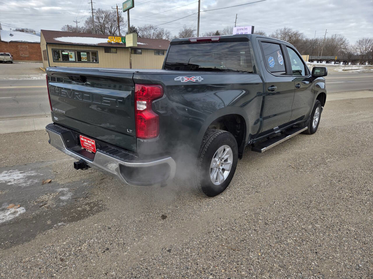 Used 2025 Chevrolet Silverado 1500 LT image 4
