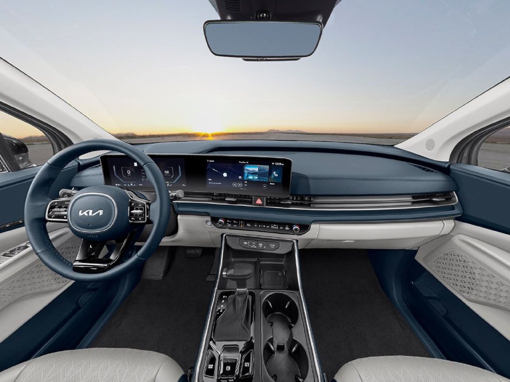 New 2026 Kia Carnival SX w/ SX Dark Edition Package FWD image 7