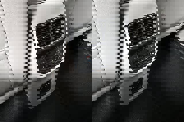 New 2026 Volkswagen Atlas SEL image 21