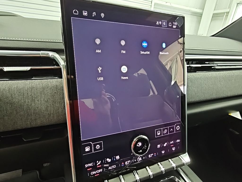 New 2026 GMC Sierra EV Elevation image 15