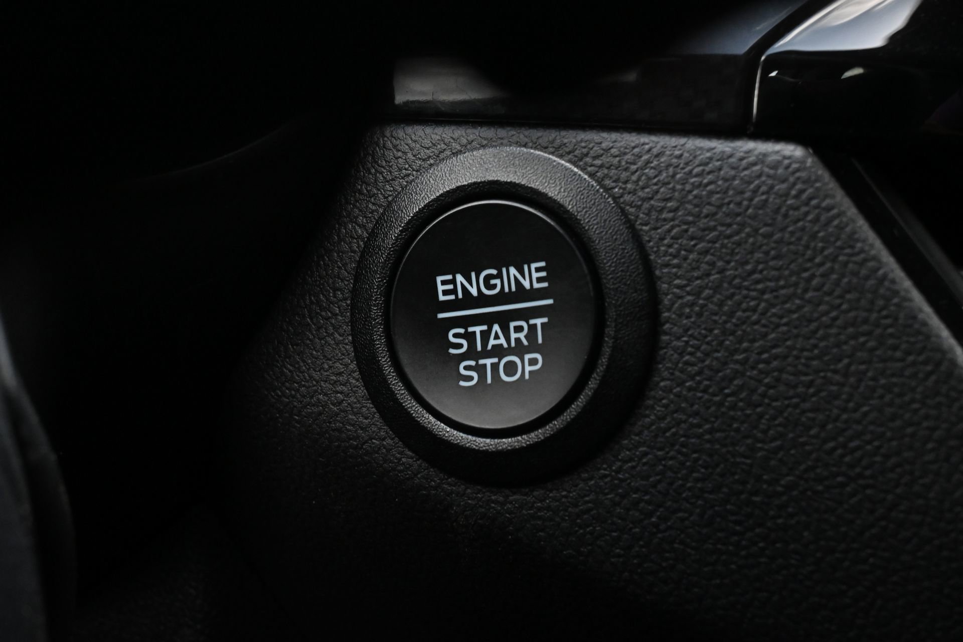 Used 2025 Ford Escape ST-Line AWD/4WD image 15