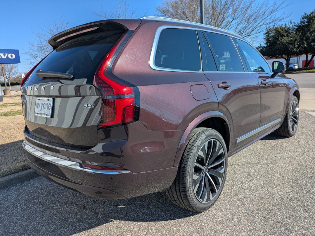 New 2025 Volvo XC90 B6 Core w/ Climate Package AWD/4WD image 4