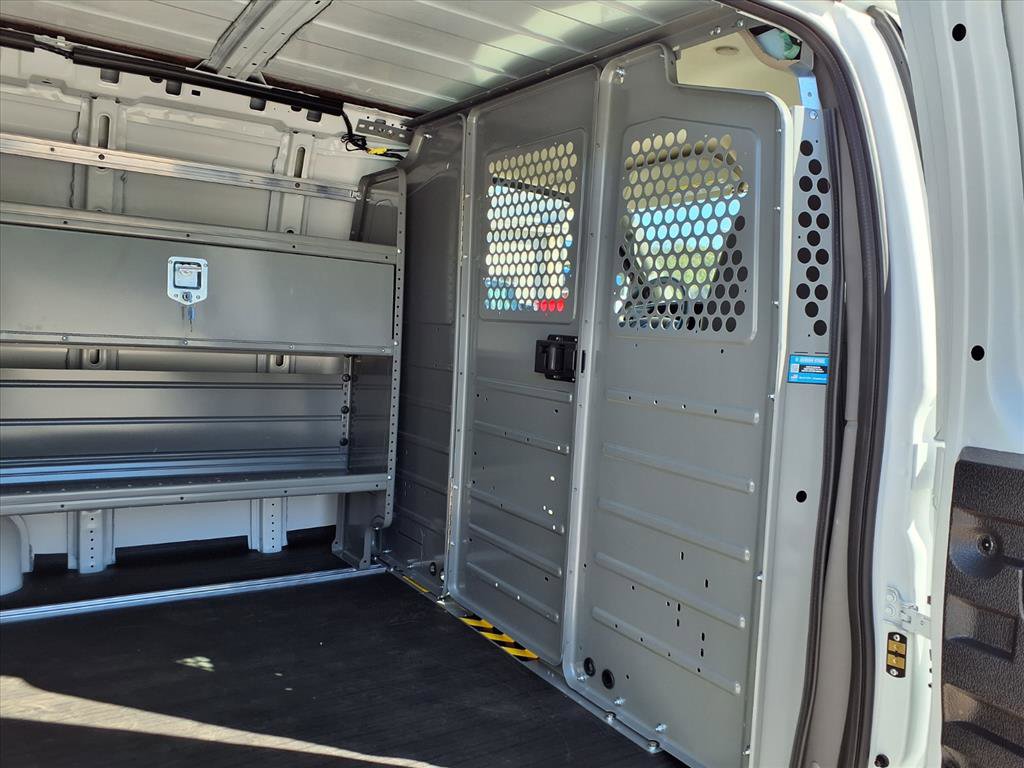 New 2025 GMC Savana 2500 Extended w/ Driver Convenience Package RWD image 16