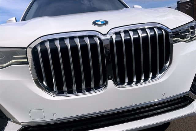 Used 2022 BMW X7 xDrive40i w/ Premium Package AWD/4WD image 29