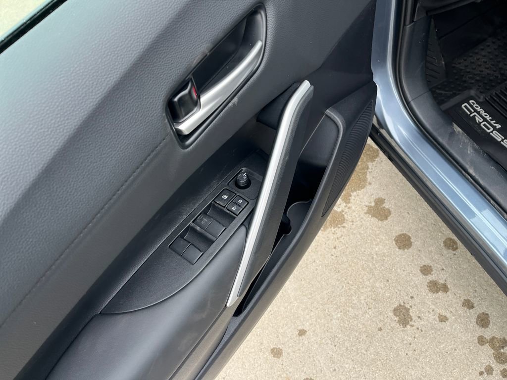 New 2026 Toyota Corolla Cross XLE image 12