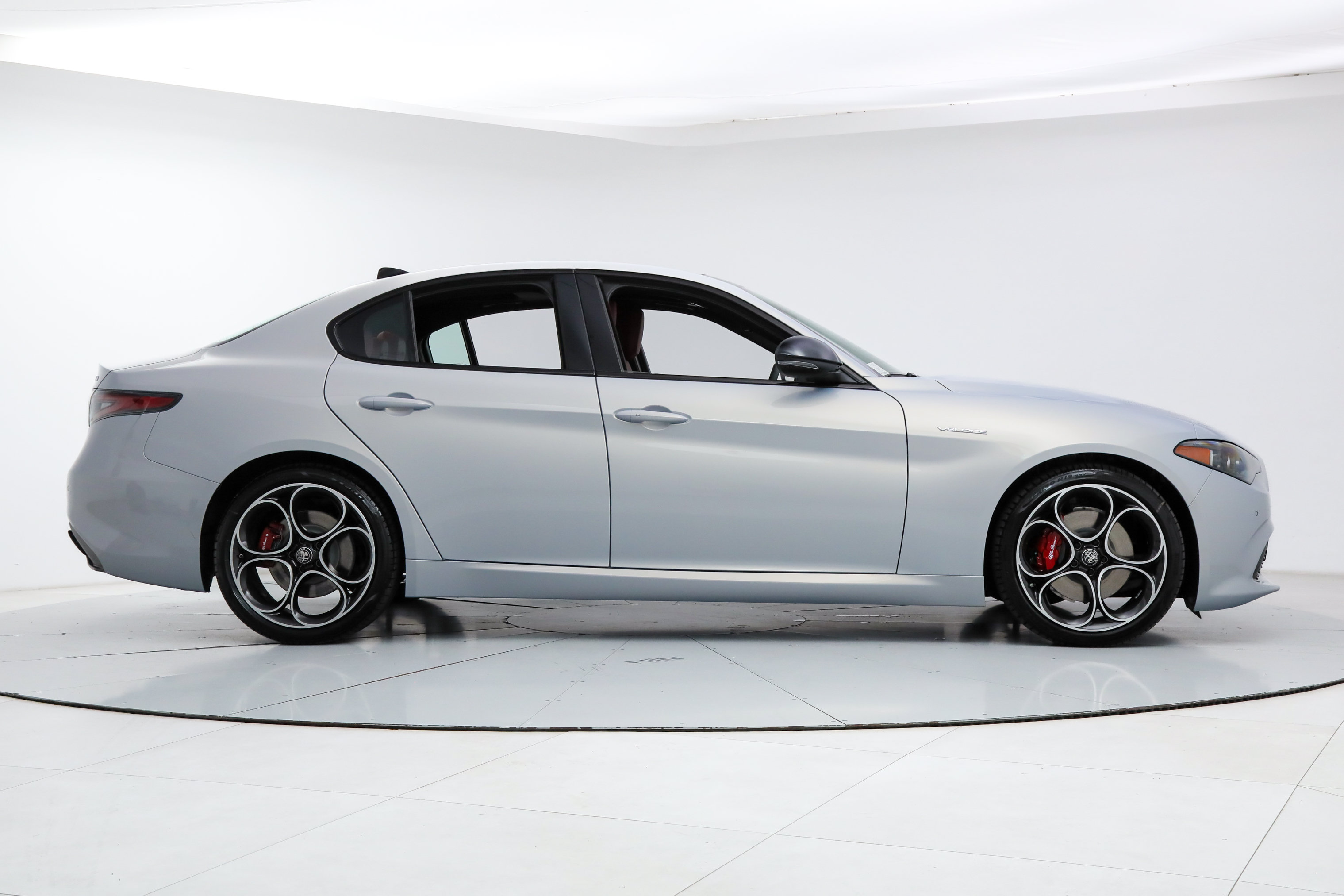 New 2026 Alfa Romeo Giulia w/ Driving Assist Package RWD image 5