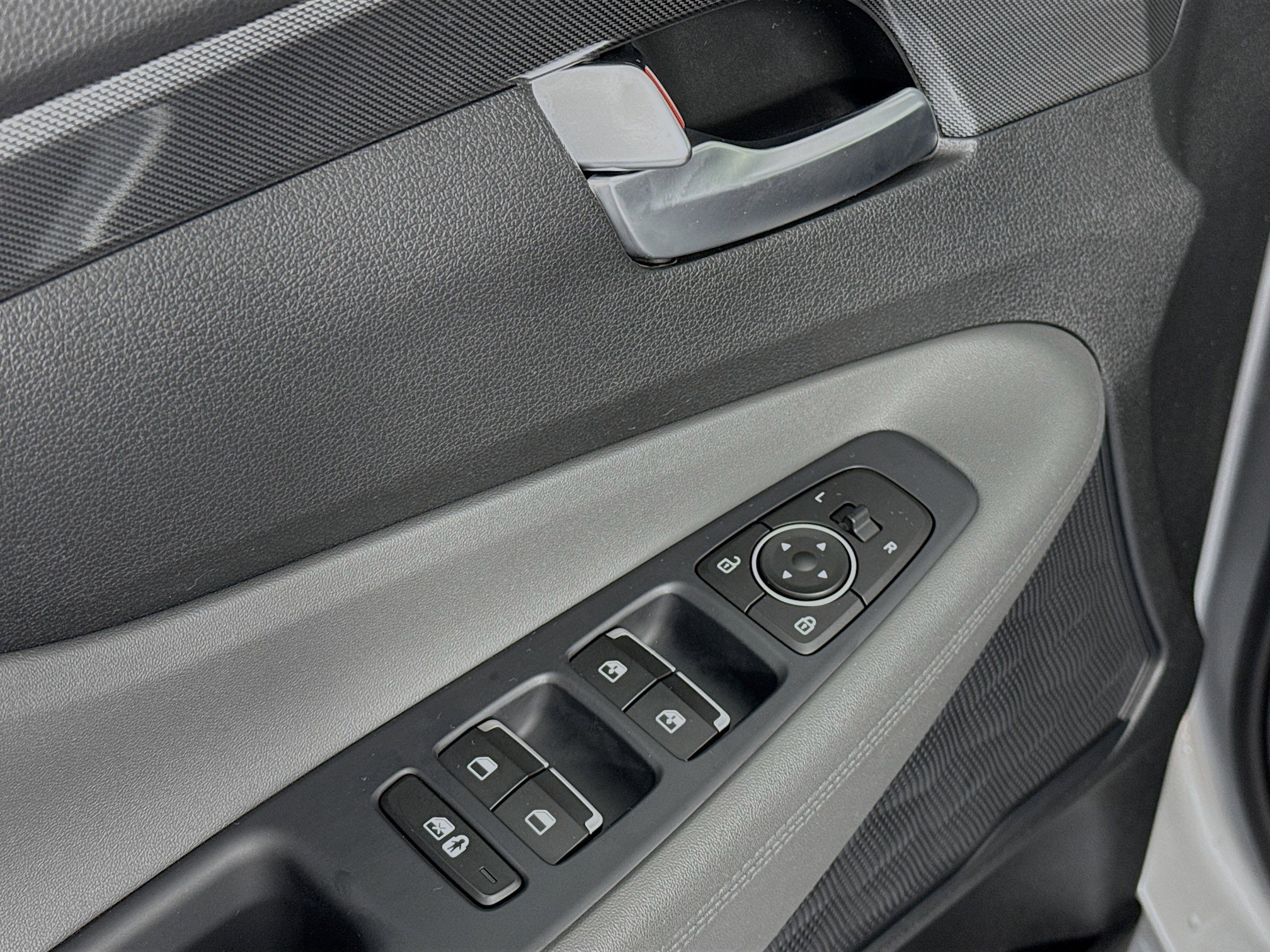 Used 2023 Hyundai Santa Fe SEL image 18