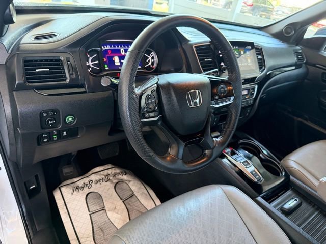 Used 2023 Honda Passport Elite image 14