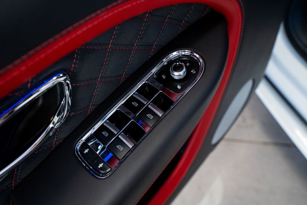 Used 2021 Bentley Bentayga Speed image 25