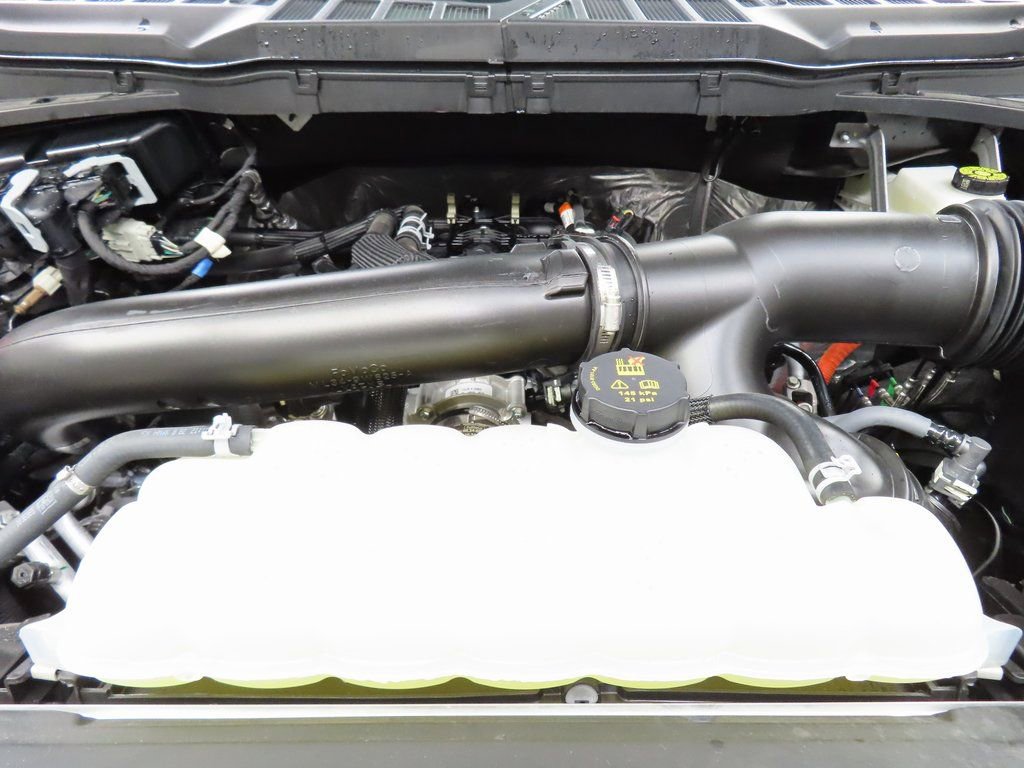 Used 2025 Ford F150 Lariat image 33