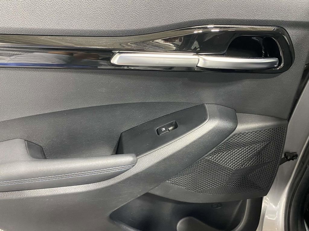 Used 2022 Kia Seltos Nightfall Edition image 13