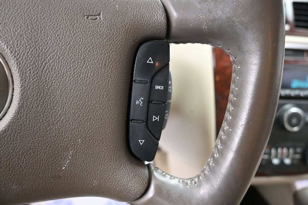 Used 2008 Chevrolet Impala LT w/ Luxury Edition Package FWD image 33