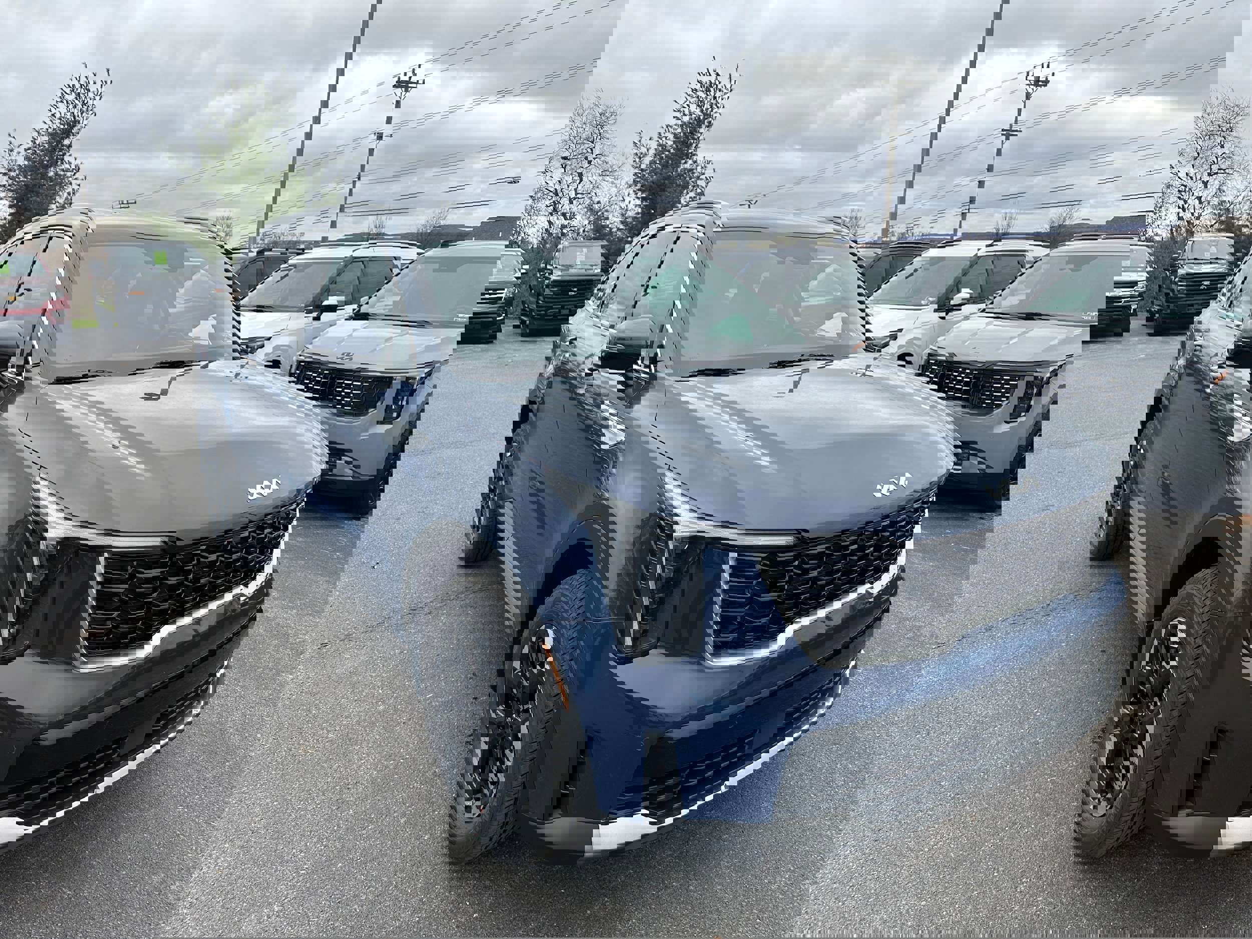 New 2026 Kia Sorento S image 3