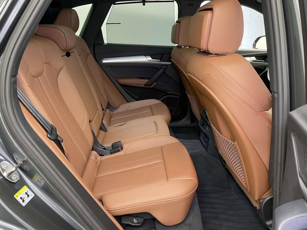 Certified 2025 Audi Q5 2.0T Premium Plus image 22