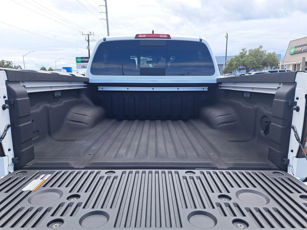 New 2026 Nissan Frontier PRO-4X w/ Pro-4x Convenience Package image 5