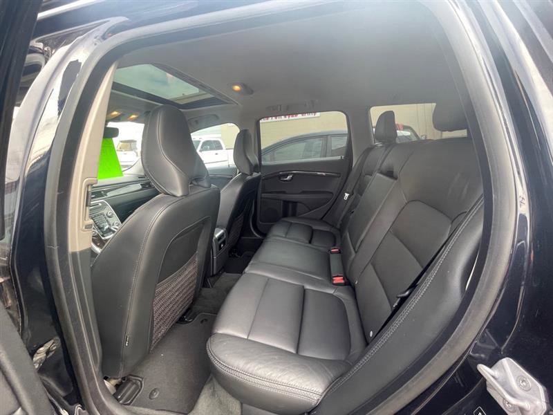 Used 2016 Volvo XC70 T5 Premier w/ Proximity Package FWD image 9