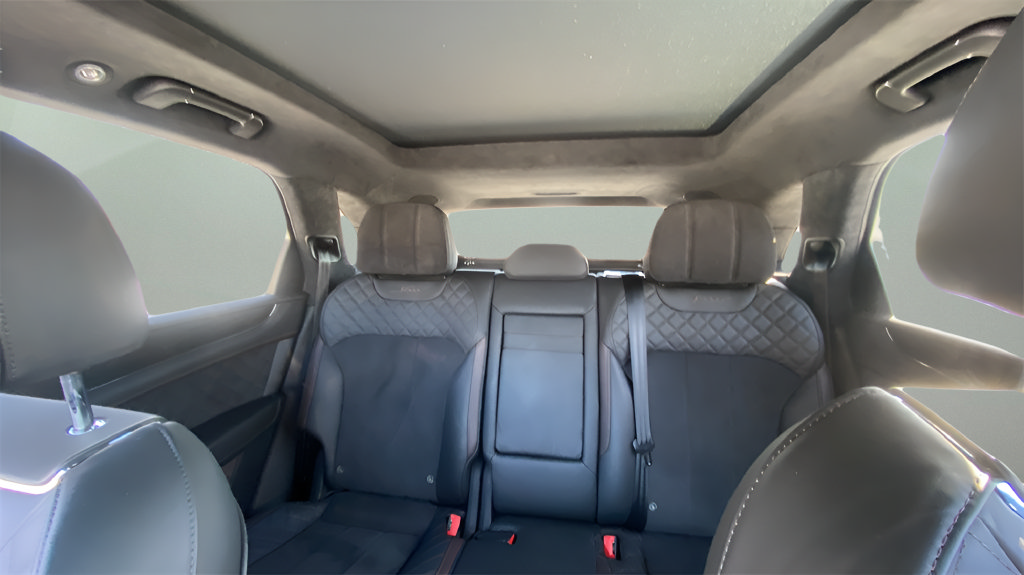 Used 2020 Bentley Bentayga Speed AWD/4WD image 19