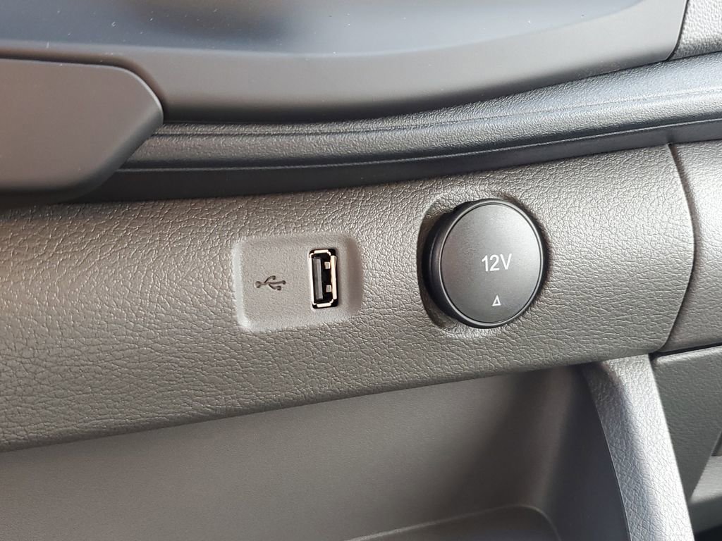 New 2025 Ford Transit 250 Low Roof image 23