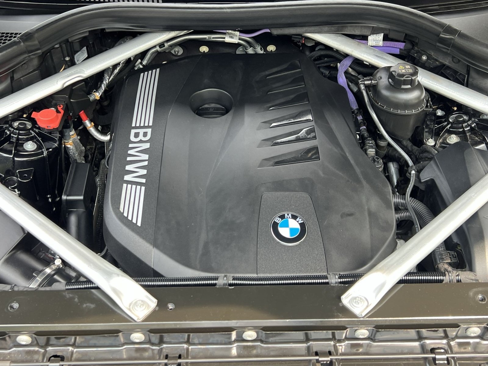 Used 2024 BMW X5 xDrive40i AWD/4WD image 34