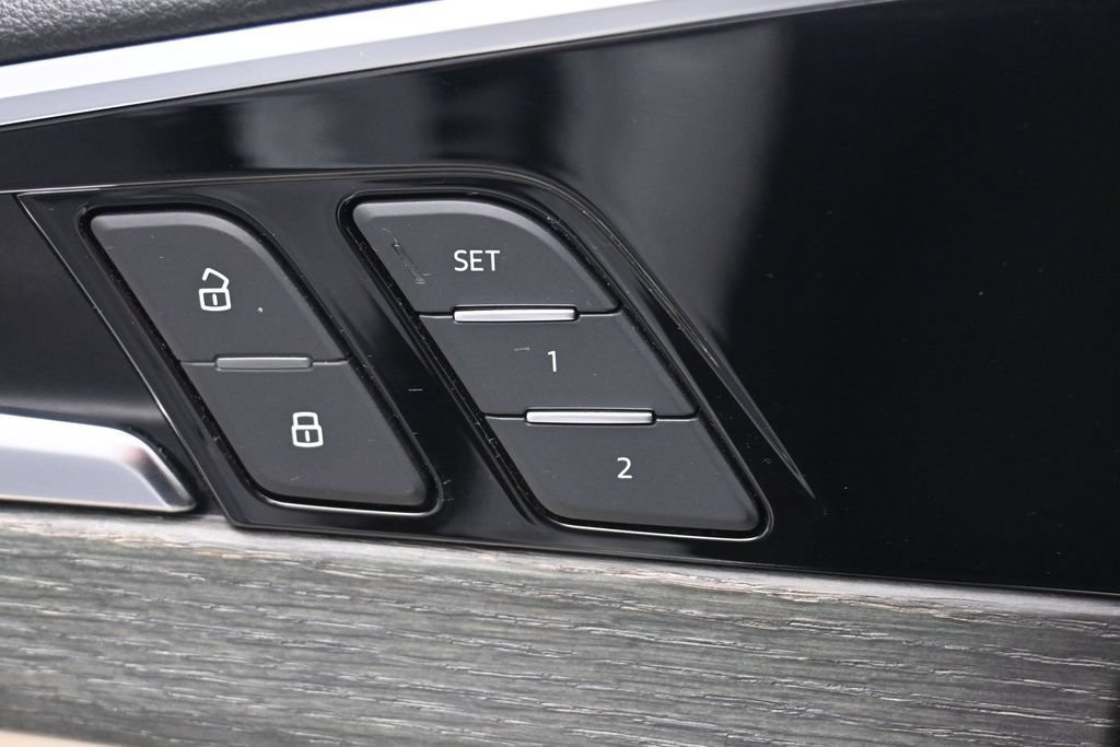 Used 2022 Audi A4 2.0T Premium Plus AWD/4WD image 31