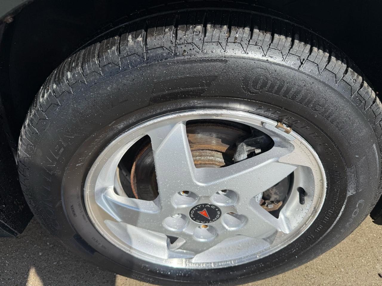 Used 2004 Pontiac Grand Prix GT2 w/ Leather Trim Pkg image 24