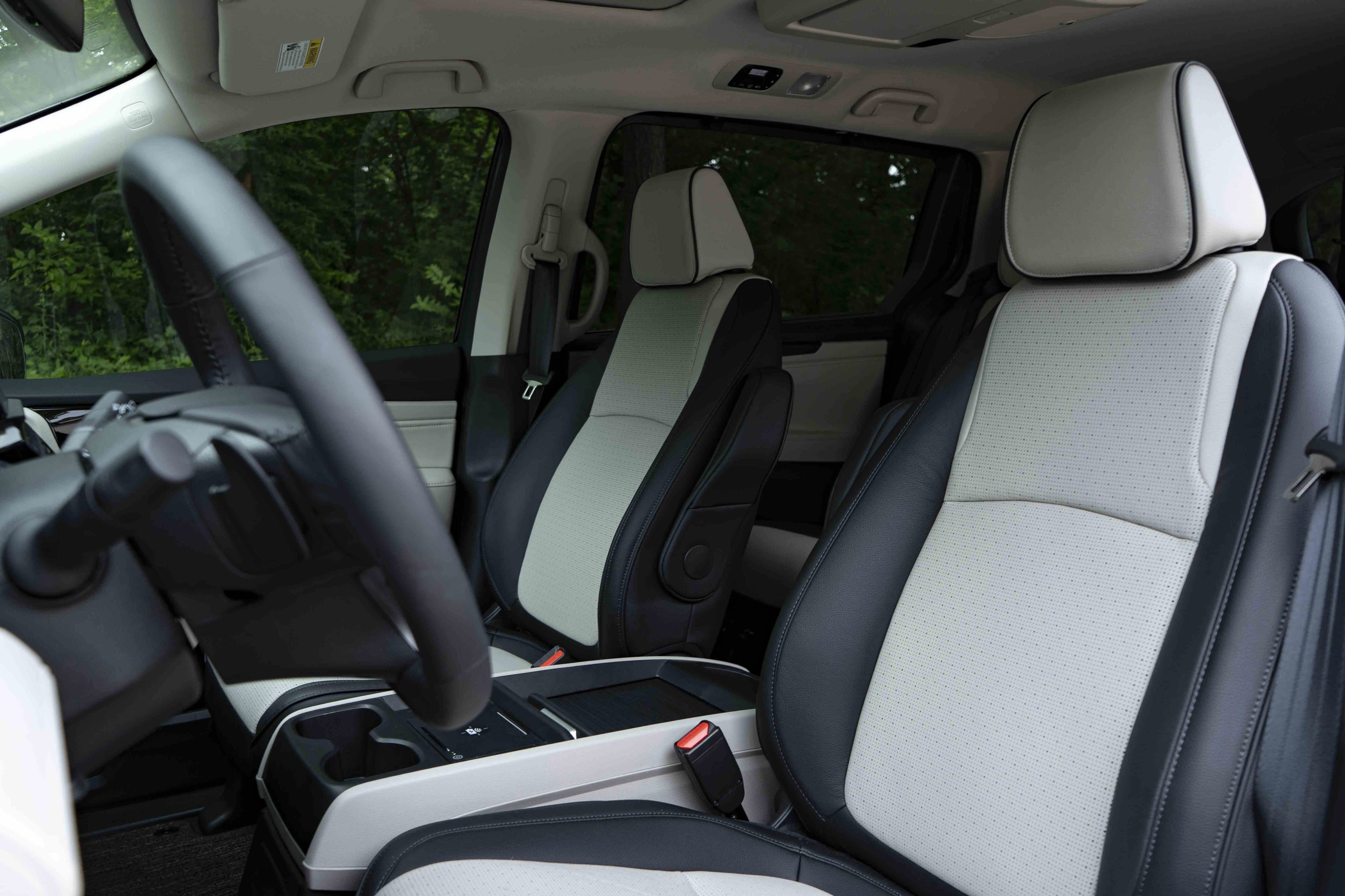 Used 2026 Honda Odyssey Elite image 17