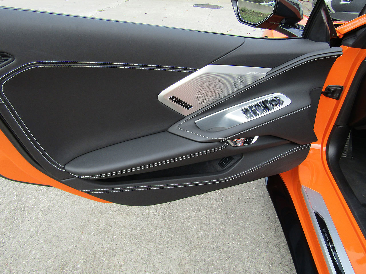 Used 2023 Chevrolet Corvette Stingray Premium Conv w/ Z51 Performance Package image 11