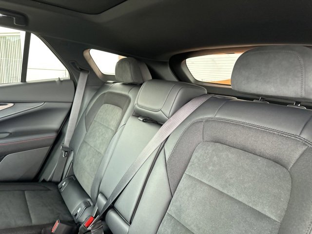 New 2025 Chevrolet Blazer EV RS image 32