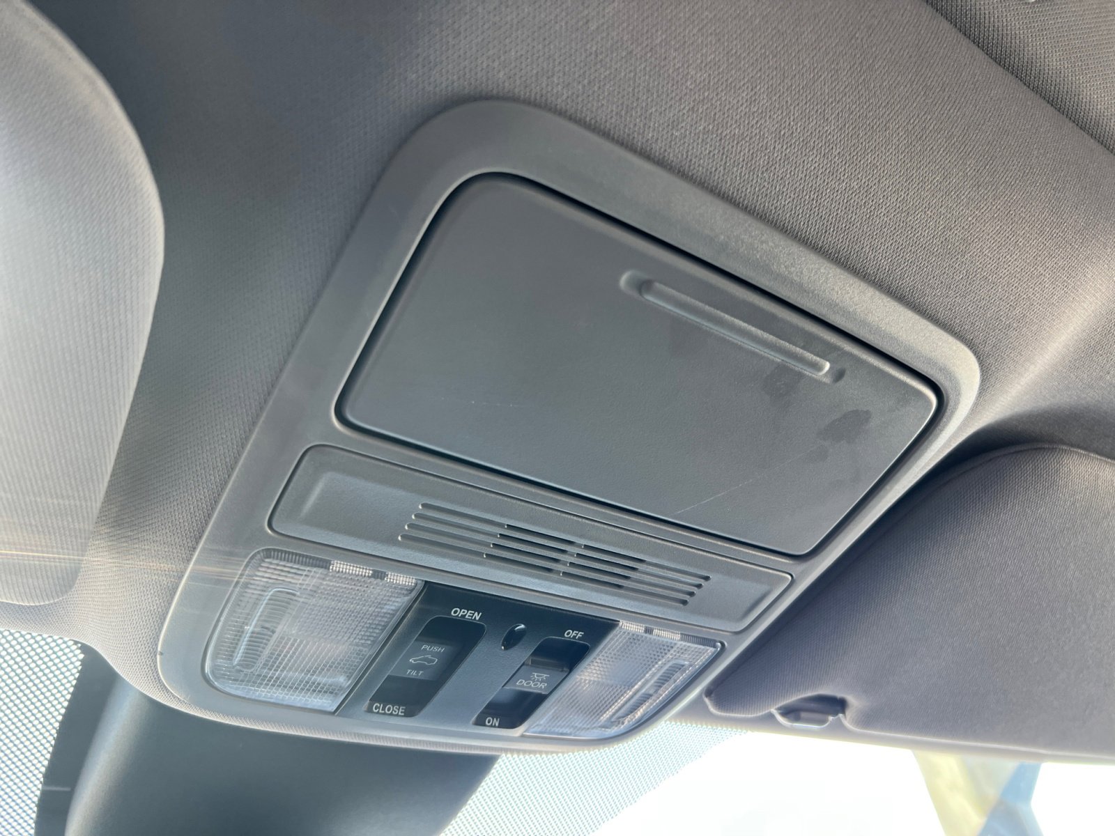 Used 2022 Honda Odyssey EX-L image 23