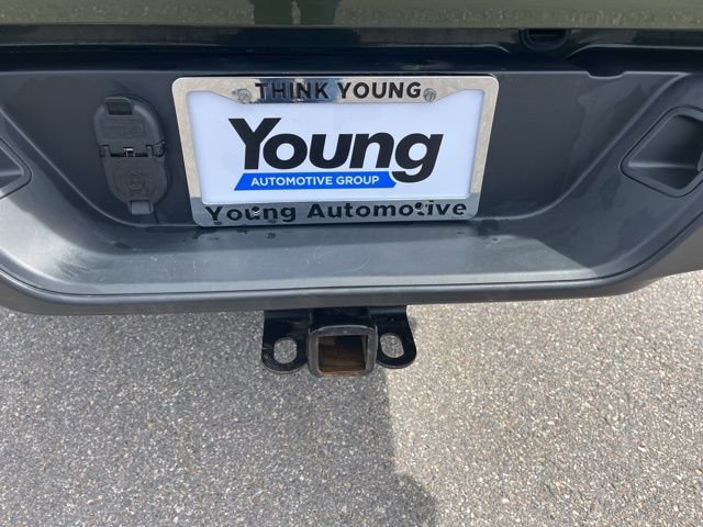 Used 2023 Jeep Gladiator Willys image 11