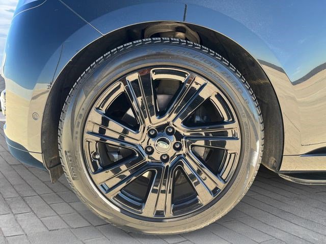 Used 2023 Land Rover Range Rover SE AWD/4WD image 9