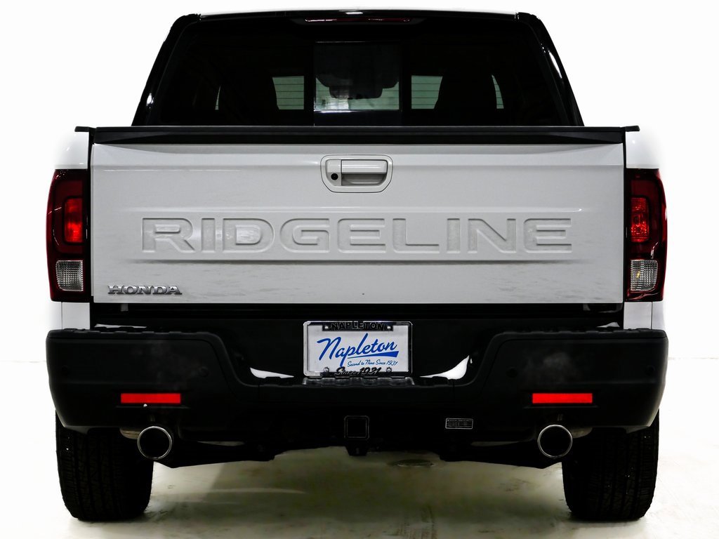 Used 2024 Honda Ridgeline Black Edition image 7