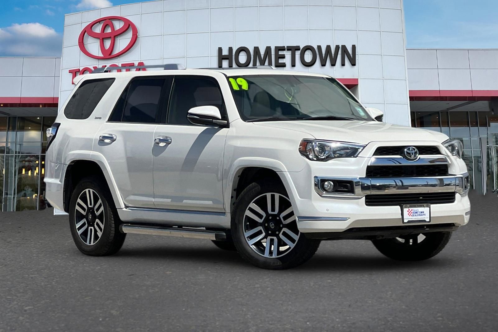 Used 2019 Toyota 4Runner Limited AWD/4WD image 2