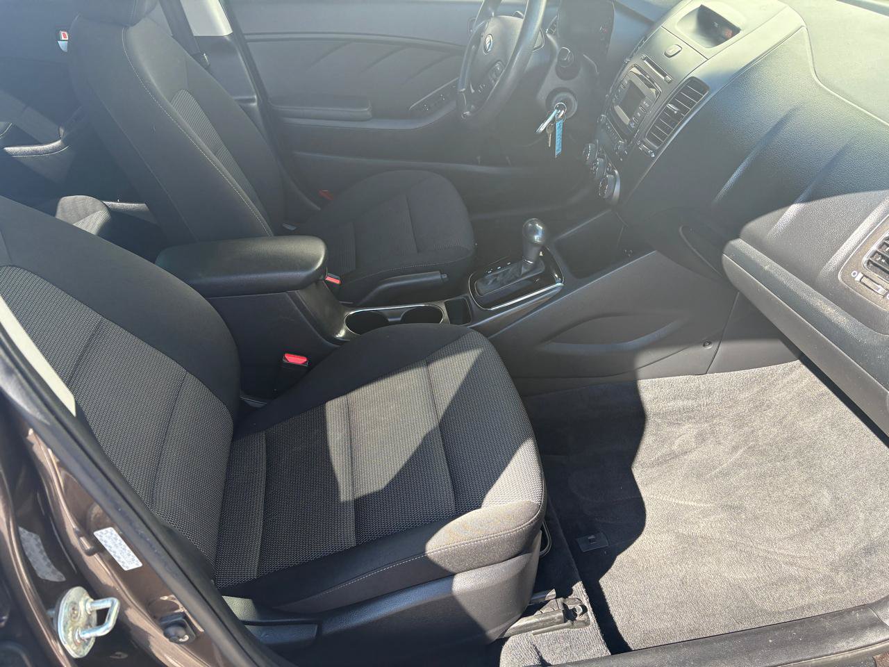 Used 2017 Kia Forte LX FWD image 12