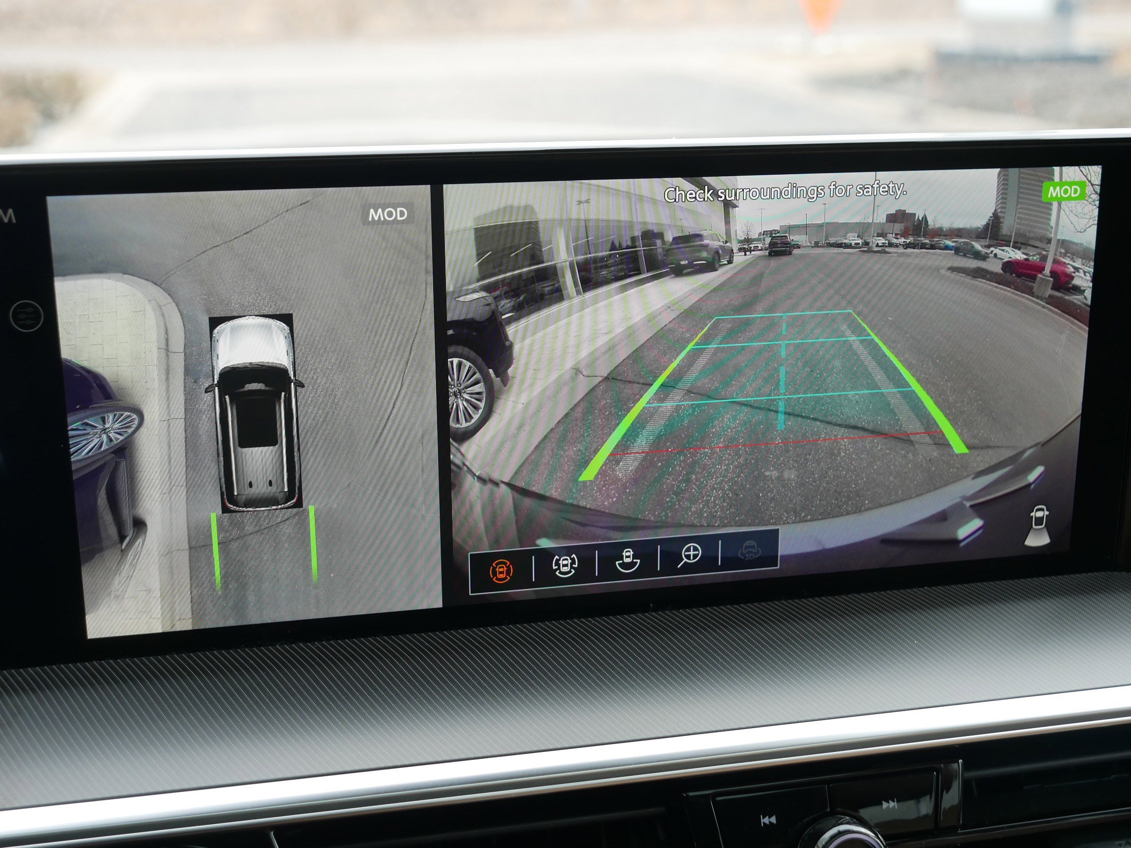 Certified 2025 INFINITI QX80 Luxe image 27