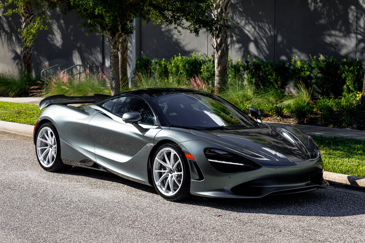 New 2027 McLaren 750S RWD image 1