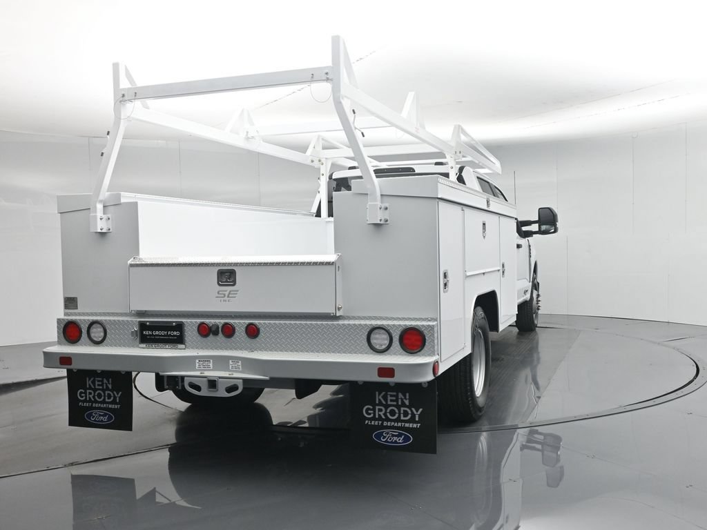 New 2026 Ford F350 XL w/ XL Chrome Package RWD image 60