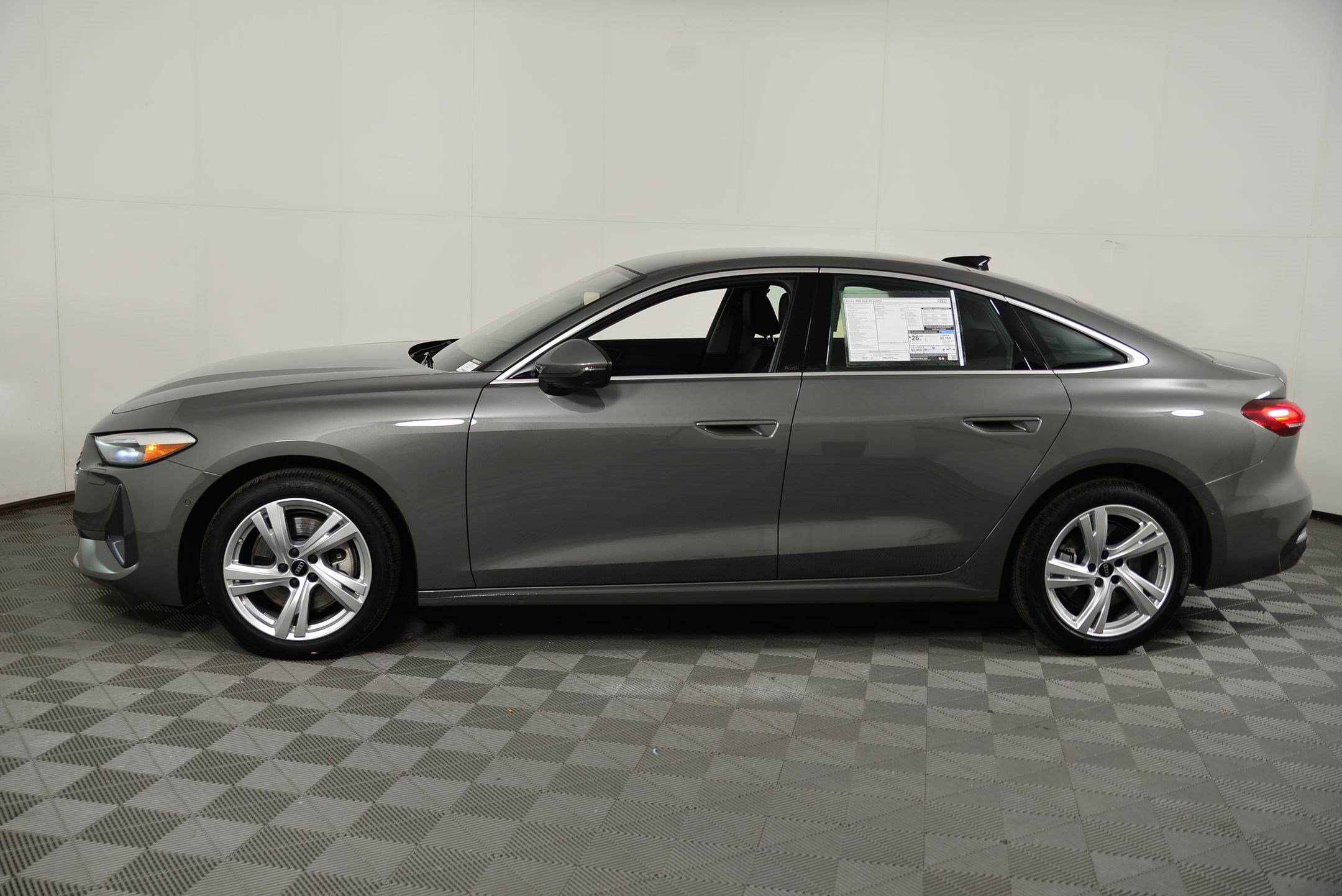 Used 2025 Audi A5 2.0T Premium w/ Convenience Package AWD/4WD image 2