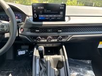 Used 2026 Honda Accord SE image 18