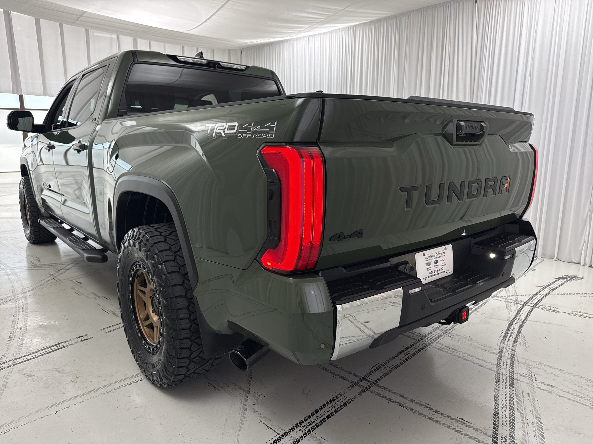 Used 2022 Toyota Tundra SR5 w/ TRD Off-Road Premium Package AWD/4WD image 5
