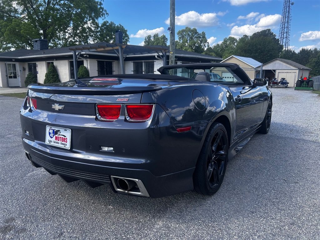 Used 2011 Chevrolet Camaro SS w/ LPO, Ground Effects Package RWD image 5