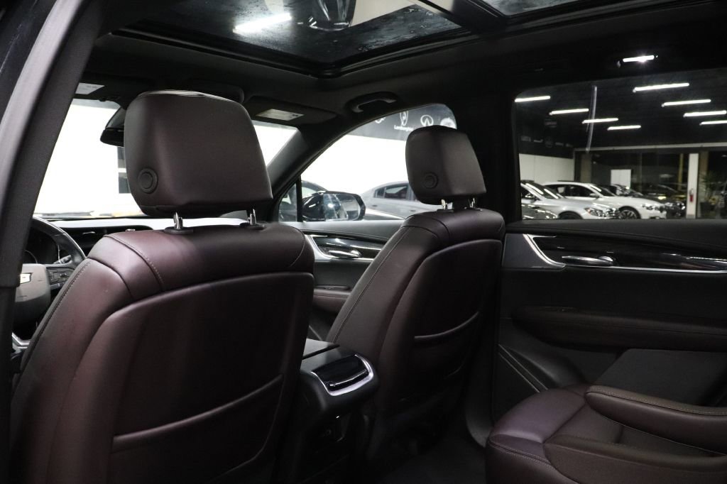 Used 2024 Cadillac XT6 Premium Luxury w/ LPO, Floor Liner Package image 17