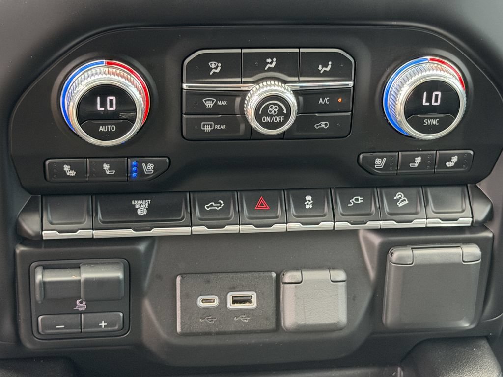 Used 2023 GMC Sierra 2500 SLT AWD/4WD image 30