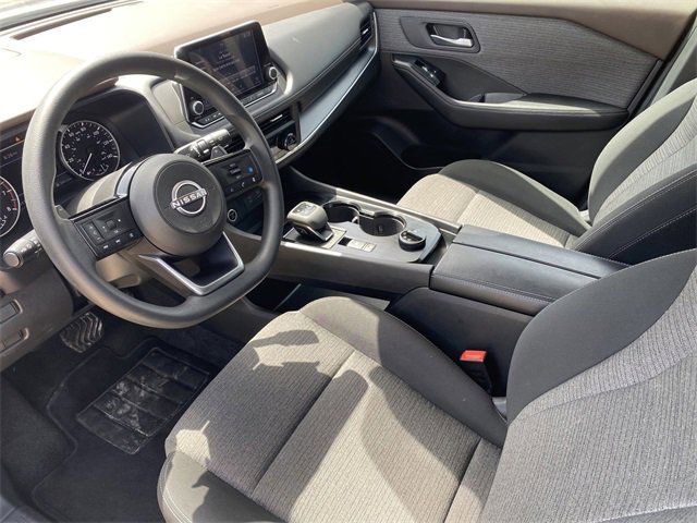 Used 2023 Nissan Rogue SV image 12