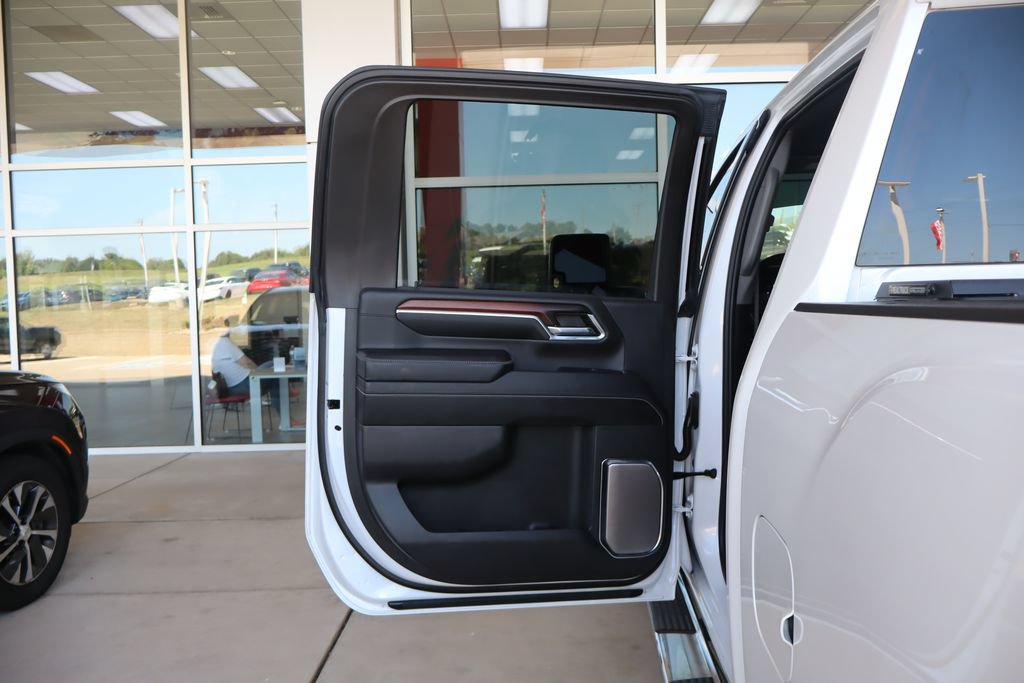 Used 2024 GMC Sierra 2500 Denali w/ Denali Reserve Package AWD/4WD image 37
