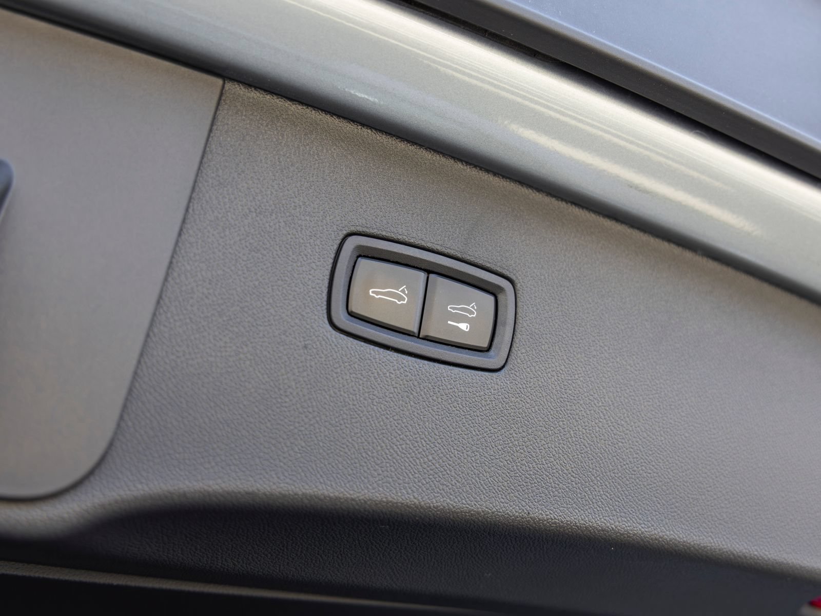 Certified 2025 Porsche Cayenne GTS AWD/4WD image 60