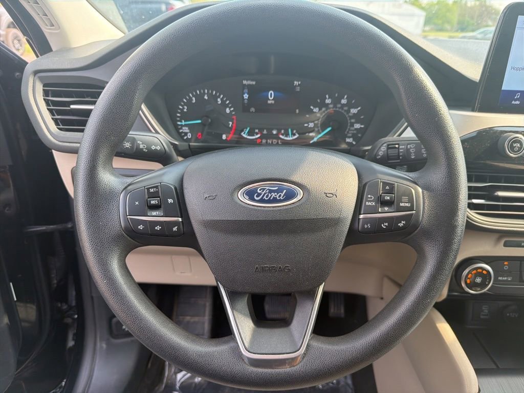 Used 2022 Ford Escape SE FWD image 18