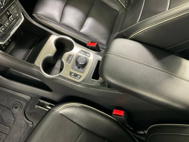 Used 2020 GMC Terrain Denali w/ LPO, Floor Liner Package FWD image 20