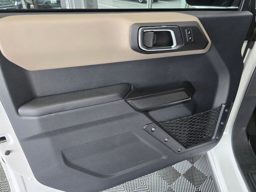 Used 2024 Ford Bronco Wildtrak AWD/4WD image 19